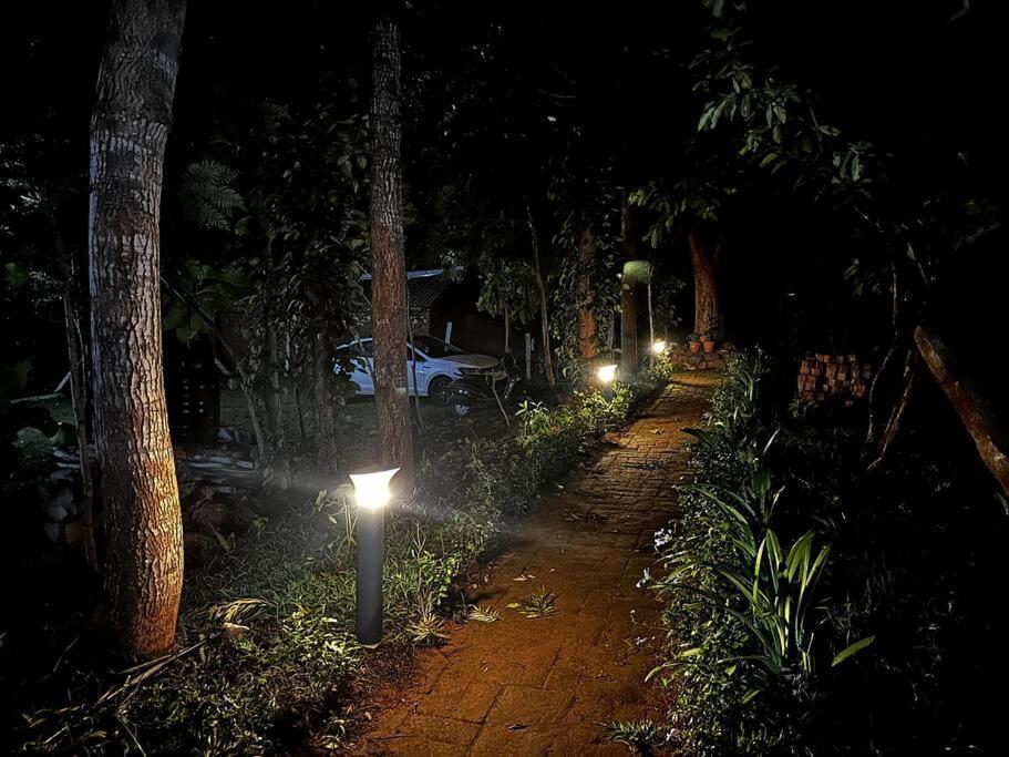 Serenity Farm Stay Hampāpura 외부 사진